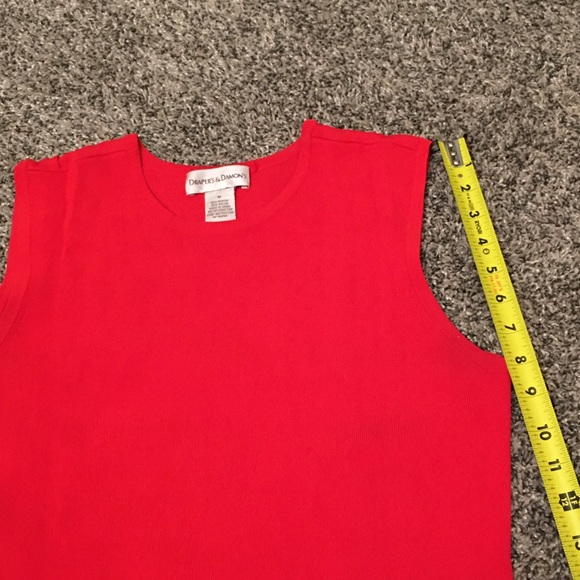 Womens red tank top size medium - Picture 11 of 12